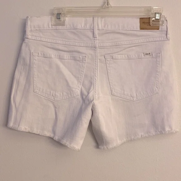 Abercrombie and Fitch Kids Mid Rise MIDI Shorts White Fringe NWT 17/18 Regular - Picture 5 of 9